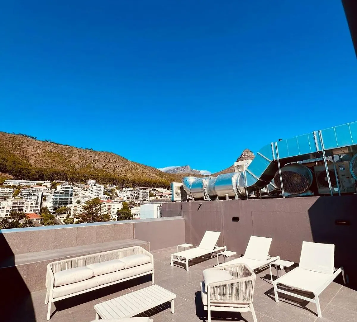 Designer Apartment In The Heart Of Sea Point Le Cap
